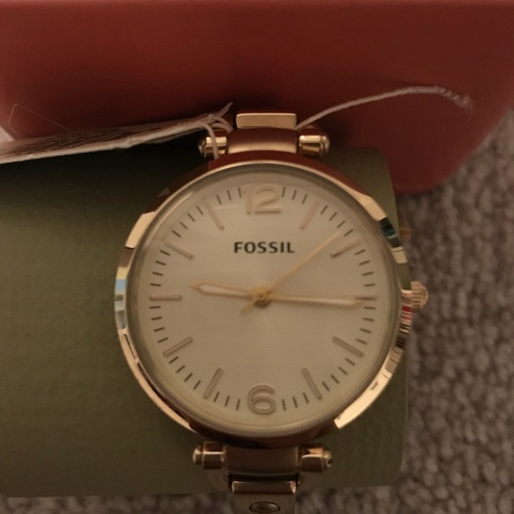 Fossil Watch - Picture 6 of 6